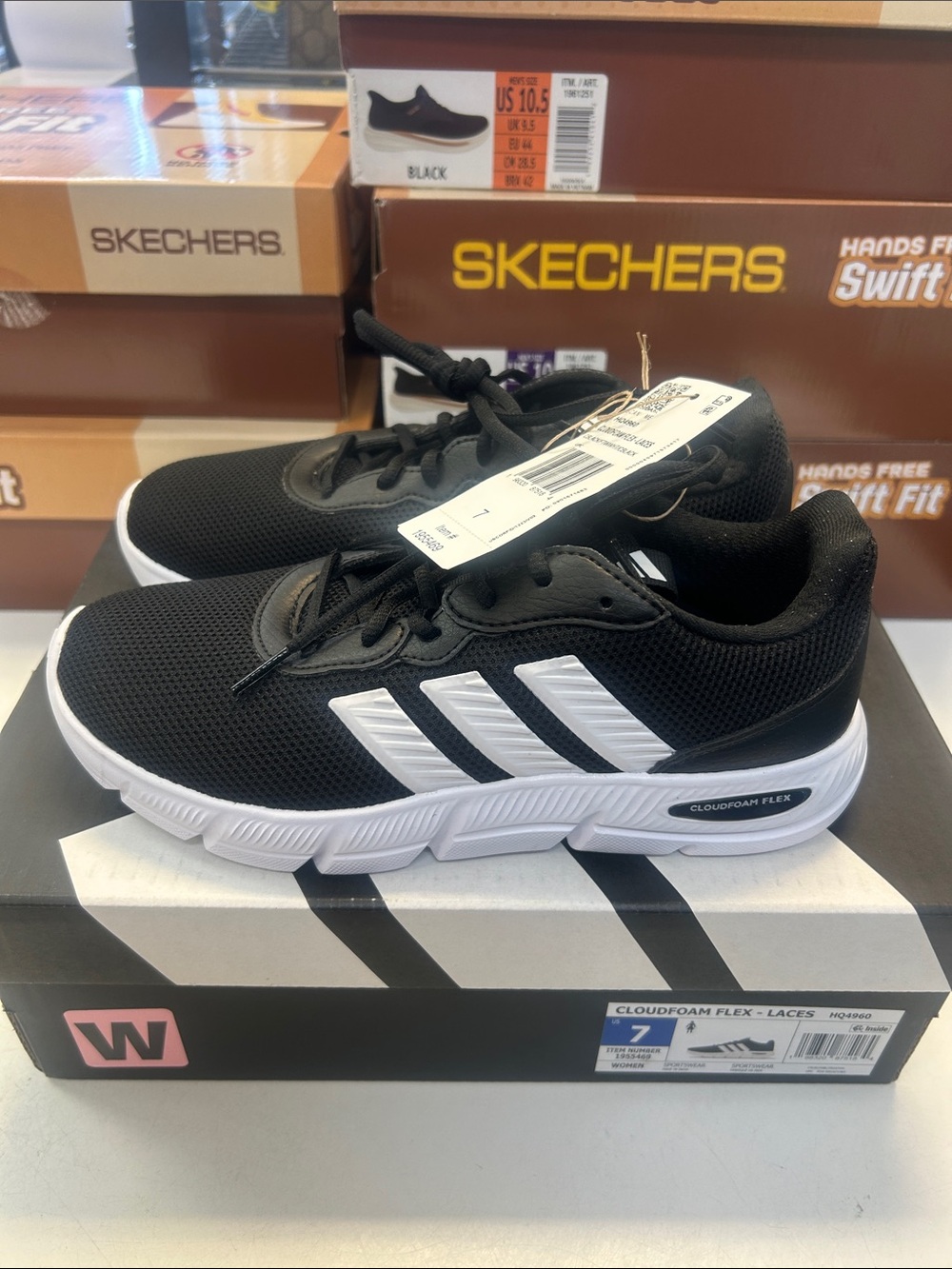 adidas Black and White Lightweight Cloudfoam Sneakers Women’s Size 7 Wide 0521